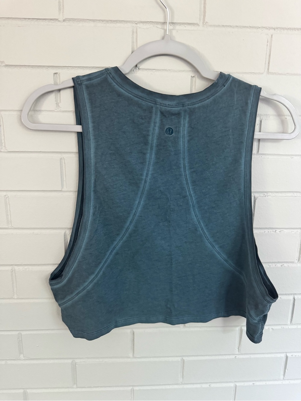 Lululemon bundle of 4 tank tops - Picture 3 of 10